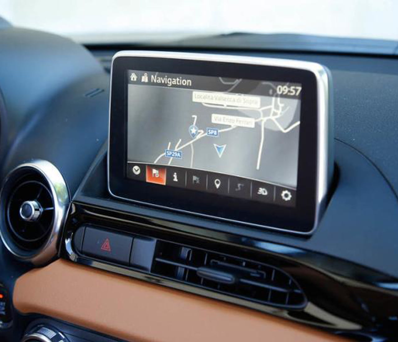 Fiat 124 Spider NA4N66EZ1A Sat Nav SD card Europe 2018