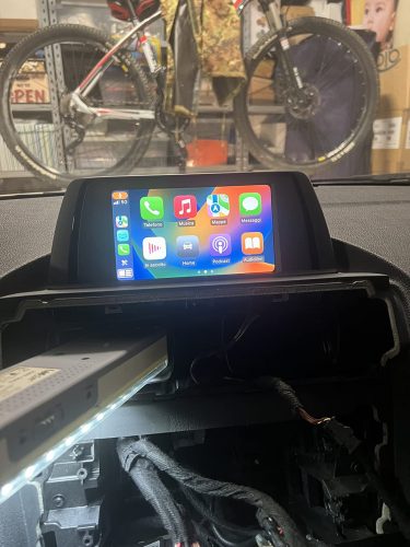 BMW Wireless CarPlay & Android Auto CIC NBT EVO System photo review